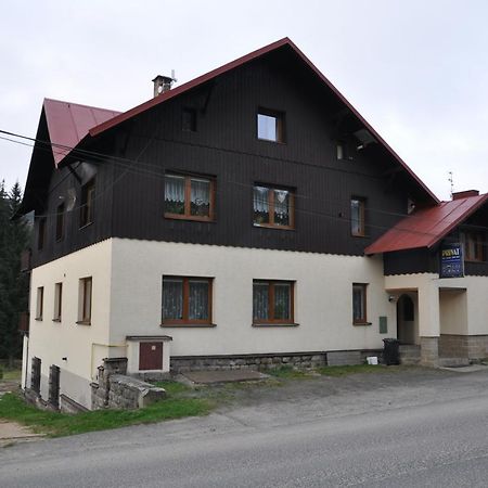 Penzion Zelinka Korenov Luaran gambar