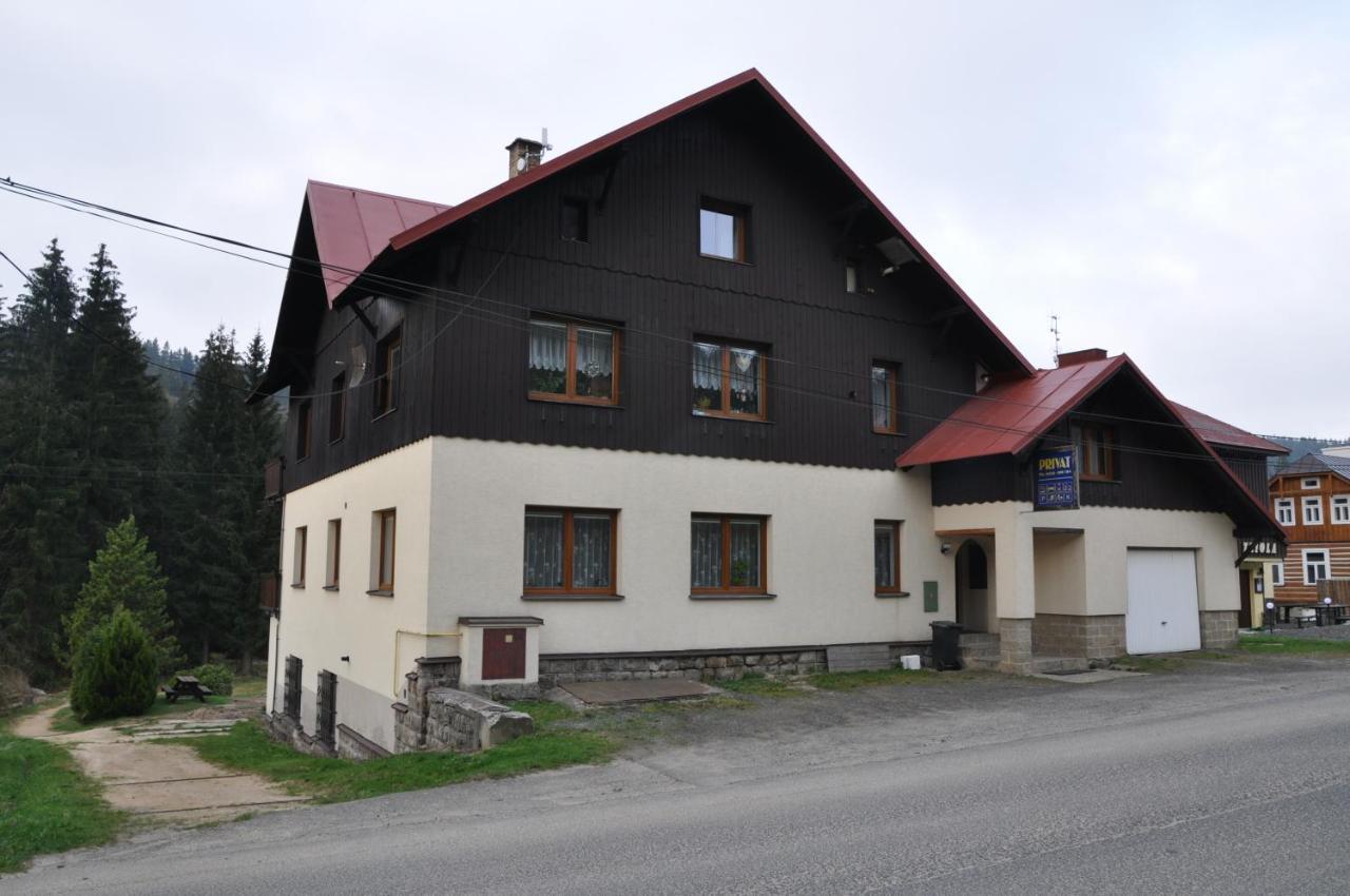Penzion Zelinka Korenov Luaran gambar